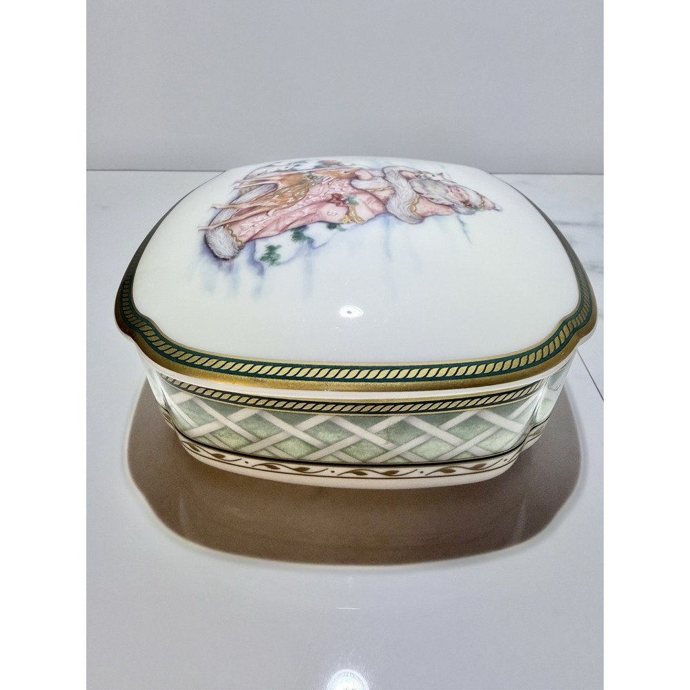 Fitz & Floyd Classic Choices Winter Holiday Lidded Trinket Box Candy Dish 5" - Picture 2 of 10